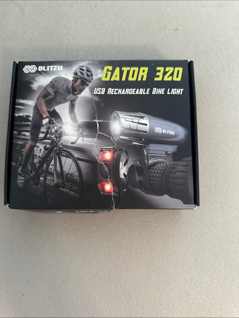 NWT Blitzu Gator 320 USB Rechargeable Bike Light - Black